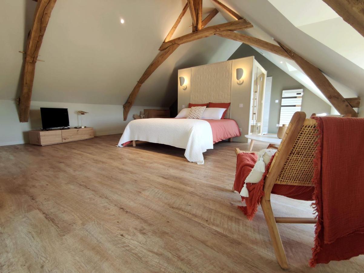 La Douce Halte - Gites Avec Spa Ou Sauna Saint-Ouen-Des-Toits 外观 照片