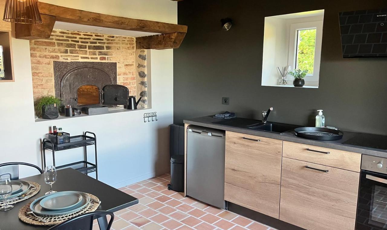 La Douce Halte - Gites Avec Spa Ou Sauna Saint-Ouen-Des-Toits 外观 照片